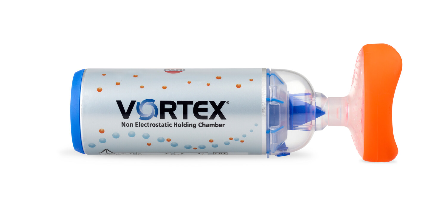 VORTEX ikke-elektrostatisk holdkammer til inhalatorer, med blå og orange dele, på hvid baggrund.