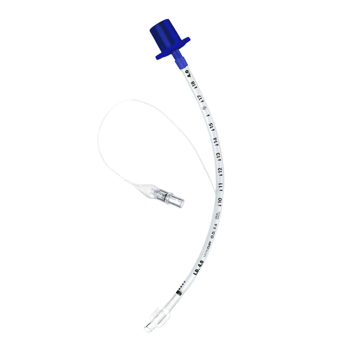 Et medicinsk endotrakealtube med en blå tilslutning og målemarkeringer langs det klare, buede rør.